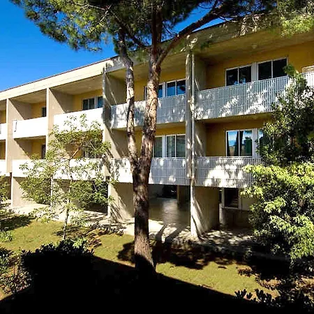 Sunny Getaway For 6 Guests In * Bibione